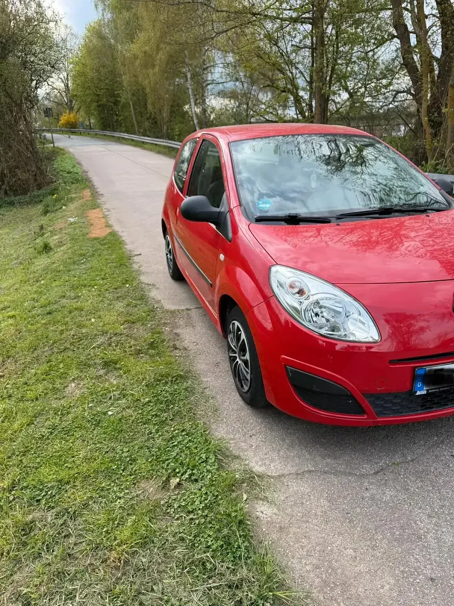 Gebraucht Renault Twingo 55 PS (40 kW) 2009 Rot Kleinwagen