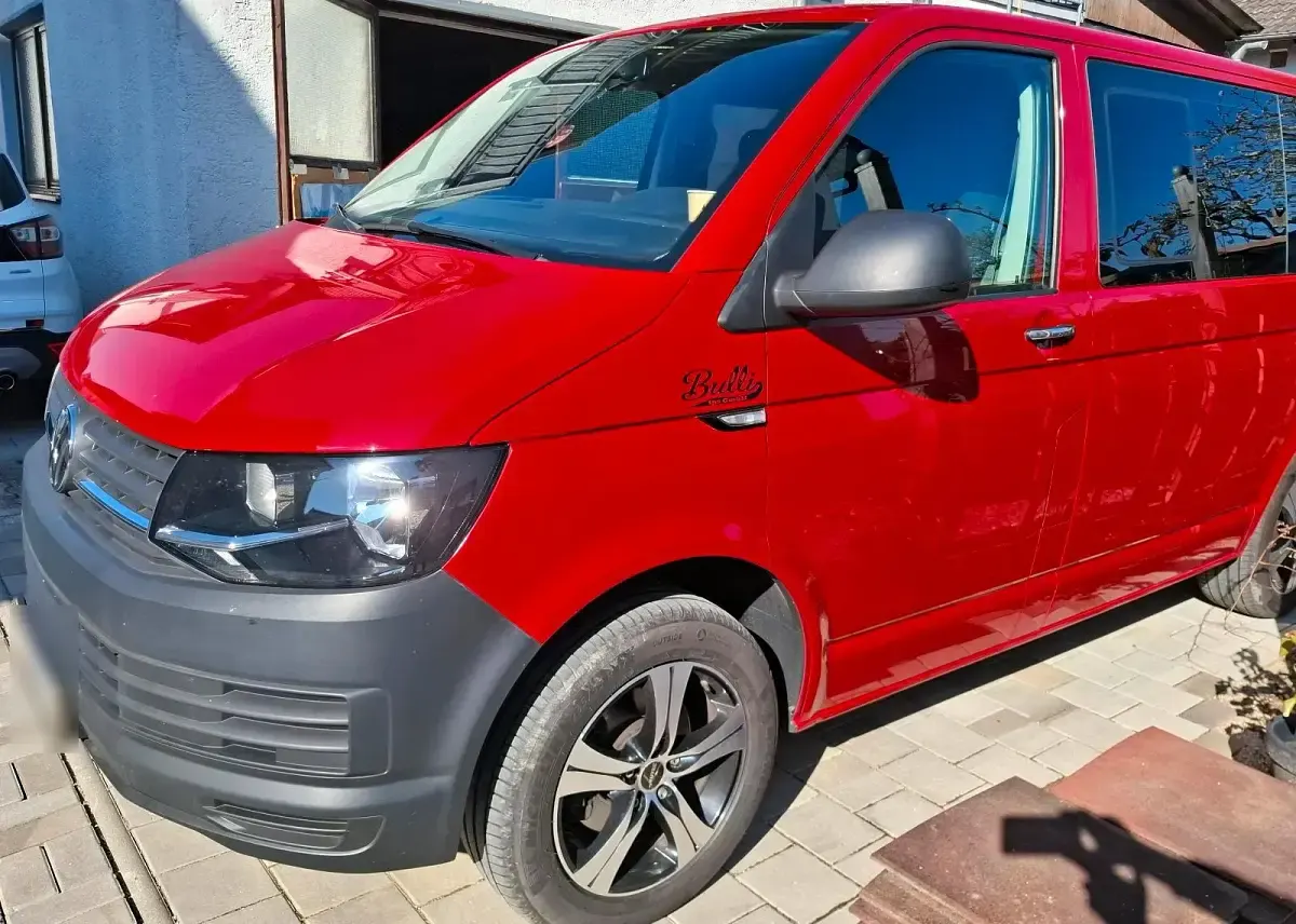 Gebraucht VW T6 84 PS (61 kW) 2018 Rot Van