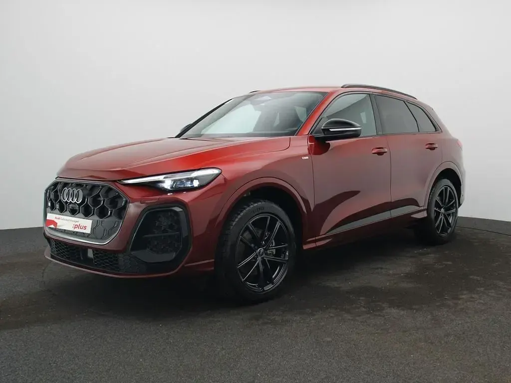 Gebraucht Audi Q5 S-Line 204 PS (150 kW) 2025 Grenadinerot metallic SUV