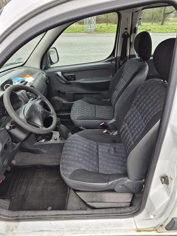 Gebraucht Citroën Berlingo Advance 75 PS (55 kW) 2005 Weiß Van / Kleinbus