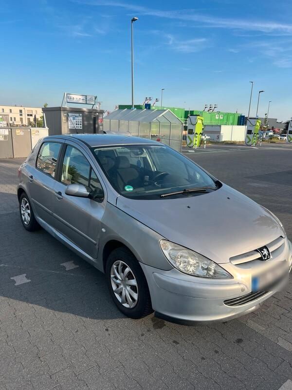Silber Gebraucht 2005 Peugeot 307 Limousine | 2.500 € (Fairer Preis) - Bild 1/4