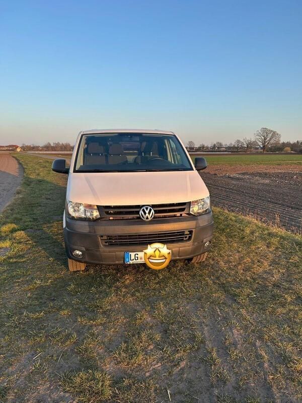 Weiß Gebraucht 2015 VW T5 Van | 15.900 € (Fairer Preis) - Bild 1/4