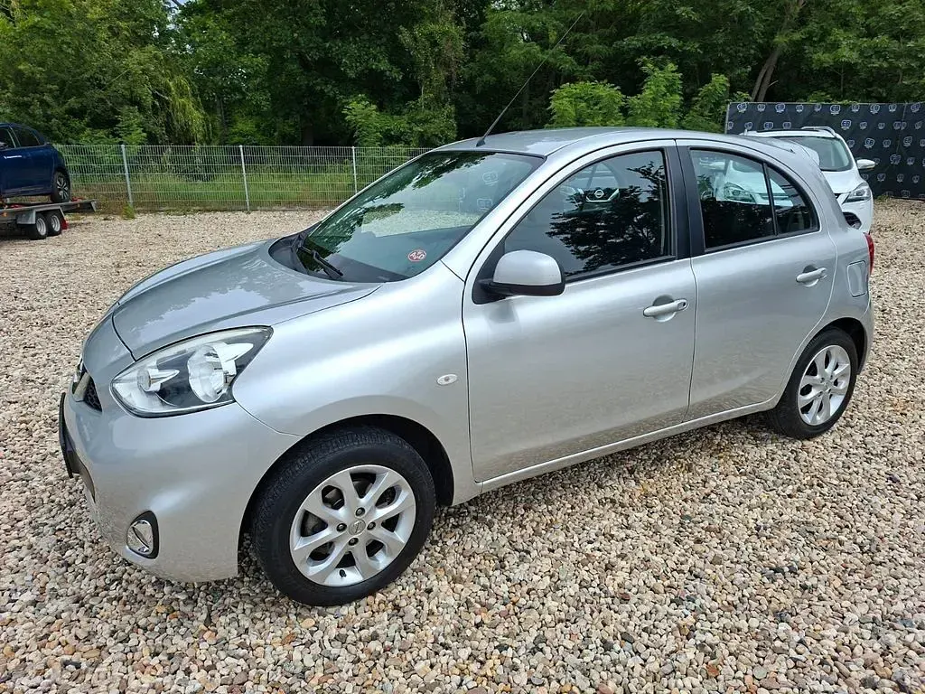 Gebraucht Nissan Micra Acenta 80 PS (58 kW) 2014 Silber Kleinwagen