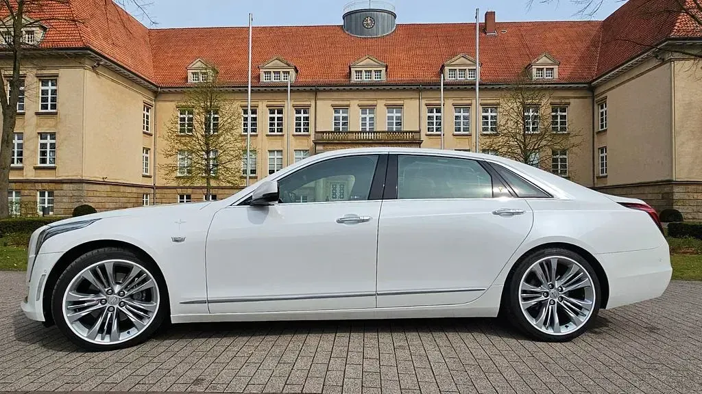 Gebraucht Cadillac CT6 455 PS (334 kW) 2017 Weiß Limousine