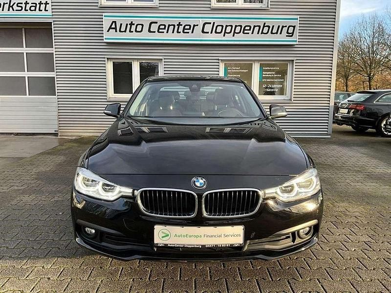 Gebraucht BMW 320 Advantage 190 PS (139 kW) 2018 Schwarz Limousine