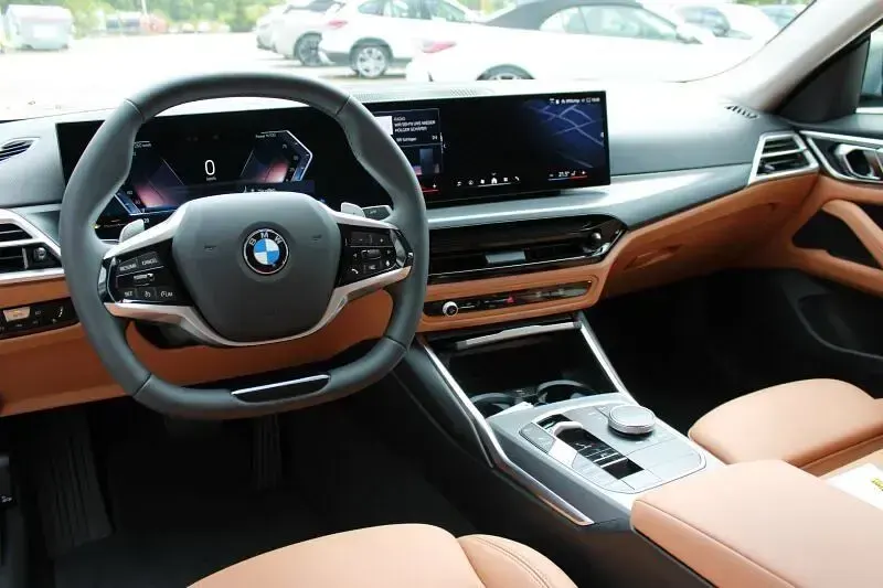 Neu BMW 420 Coupé Sport Line 184 PS (135 kW) 2026 Grau Coupé