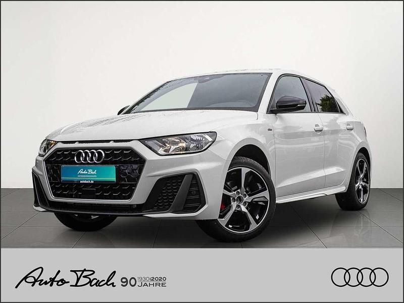 Cortinaweiß/mythosschwarz meta Neu 2025 Audi A1 S-Line Kleinwagen | 28.440 € (Fairer Preis) - Bild 1/4