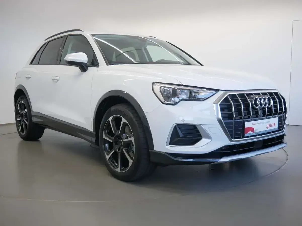 Gebraucht Audi Q3 Advanced 150 PS (110 kW) 2025 Gletscherweiss metallic SUV