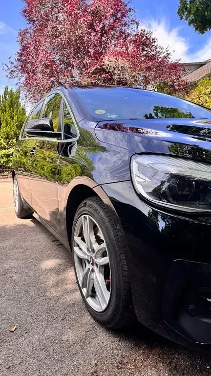Gebraucht BMW 218 Gran Tourer Sport Line 150 PS (110 kW) 2018 Schwarz Van / Kleinbus