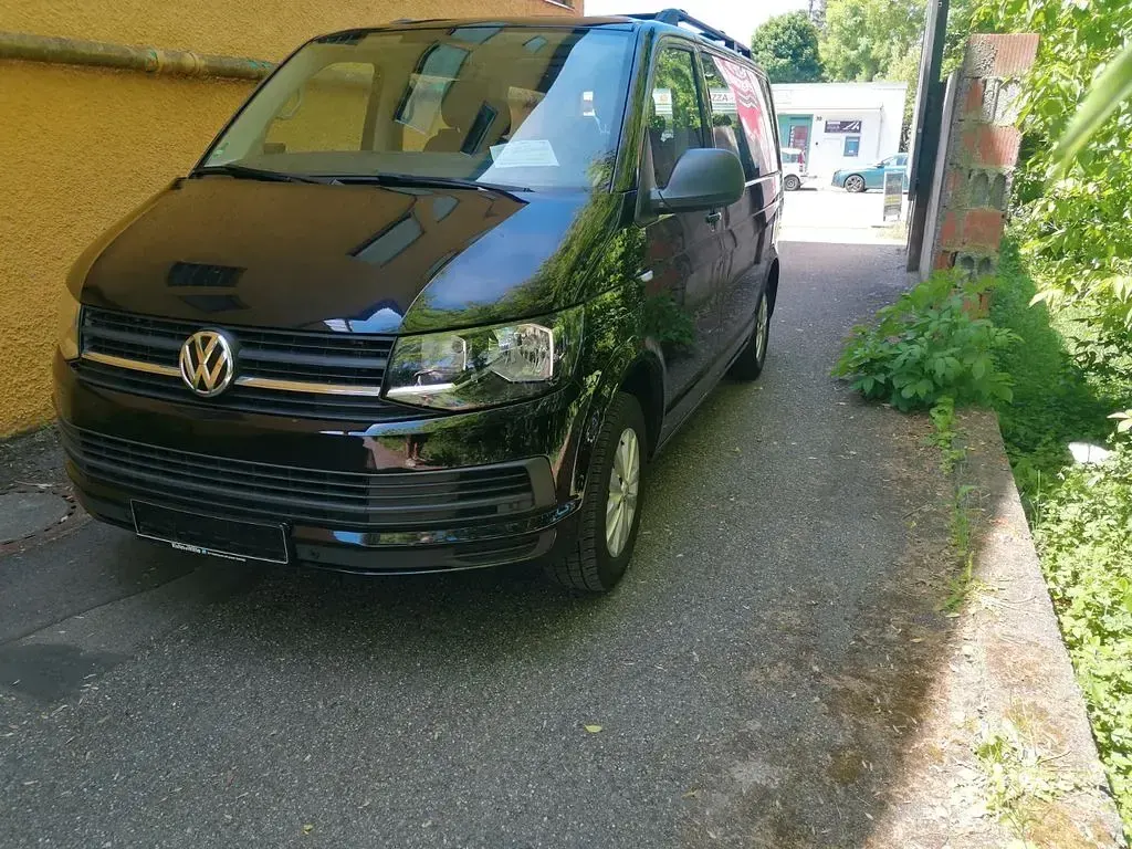 Gebraucht VW Multivan 102 PS (75 kW) 2015 Schwarz Van / Kleinbus