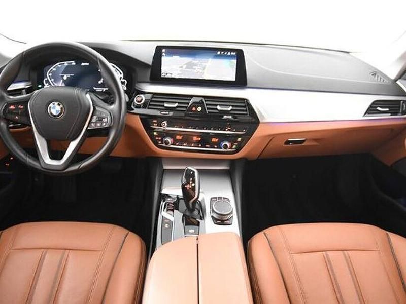 Gebraucht BMW 530e Sport Line 252 PS (185 kW) 2020 Schwarz (metallic) Limousine