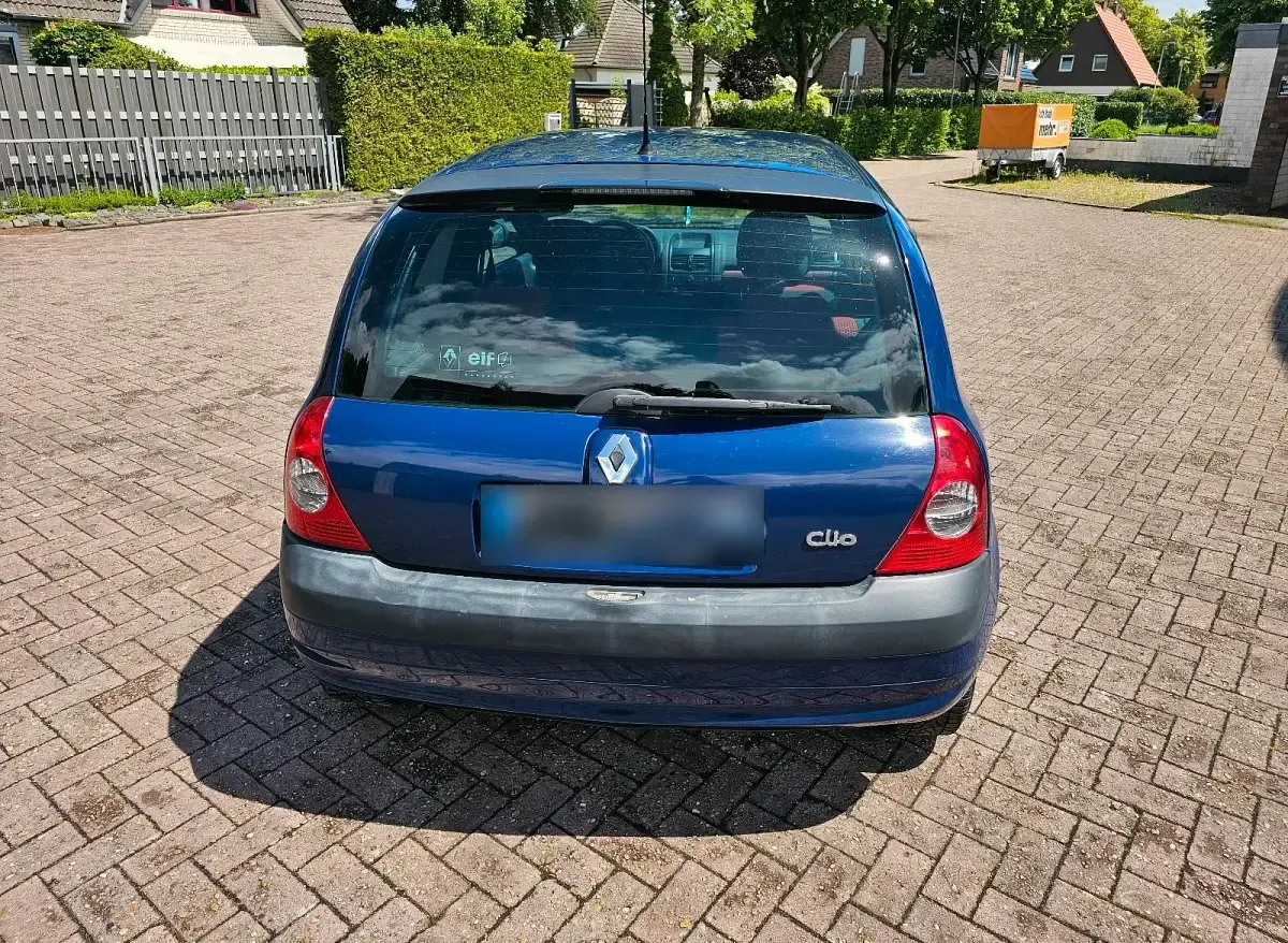 Gebraucht Renault Clio 58 PS (42 kW) 2004 Blau Kleinwagen