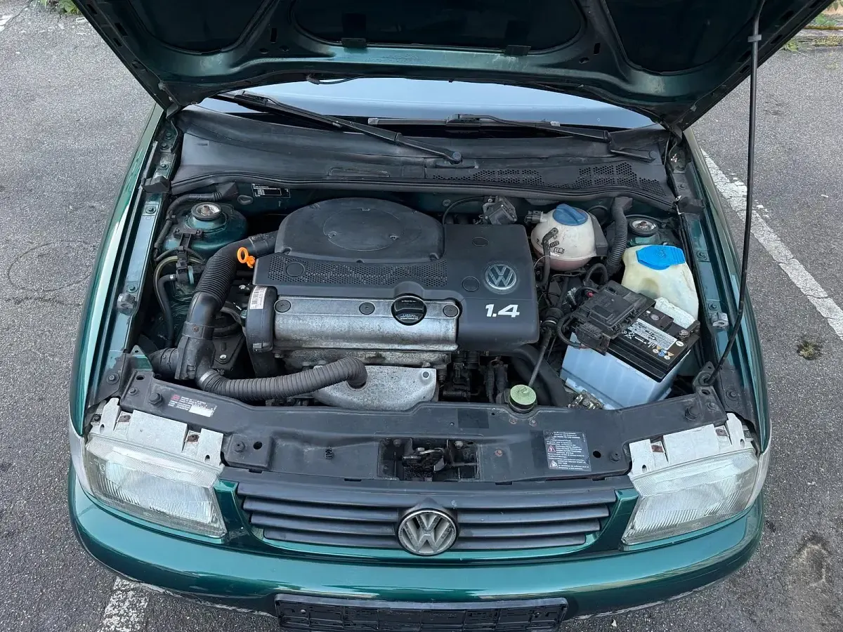 Gebraucht VW Polo 75 PS (55 kW) 1997 Grün Kleinwagen