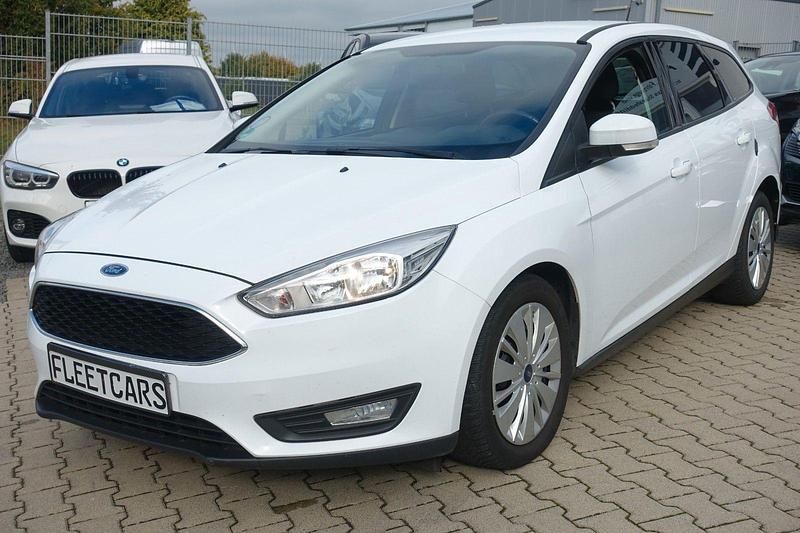 Weiß Gebraucht 2016 Ford Focus Kombi | 5.400 € (Guter Preis) - Bild 1/4