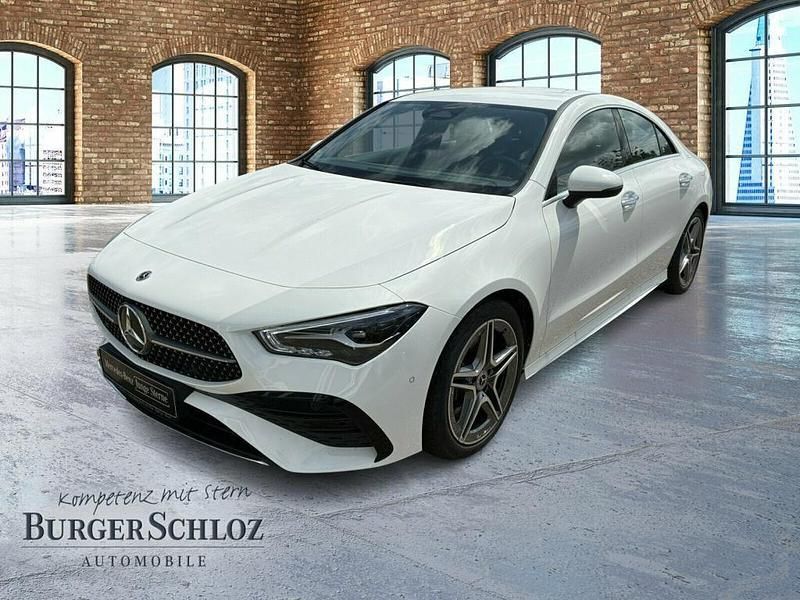 Gebraucht Mercedes CLA200 AMG 163 PS (119 kW) 2024 Unilack polarweiß Coupé