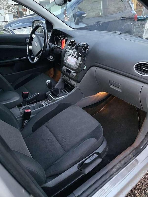 Gebraucht Ford Focus Ghia 145 PS (106 kW) 2009 Kombi