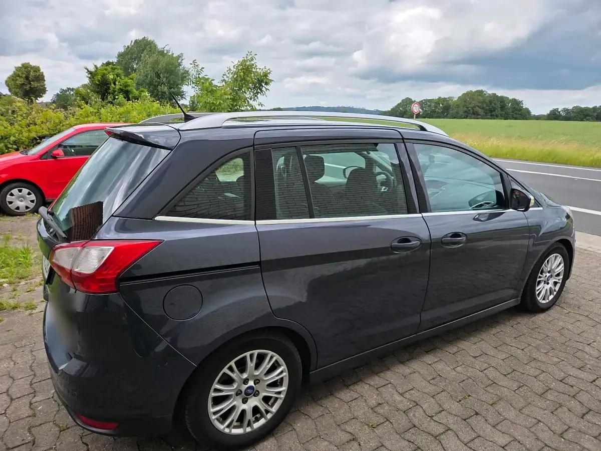 Gebraucht Ford Grand C-Max 116 PS (85 kW) 2011 Van / Kleinbus