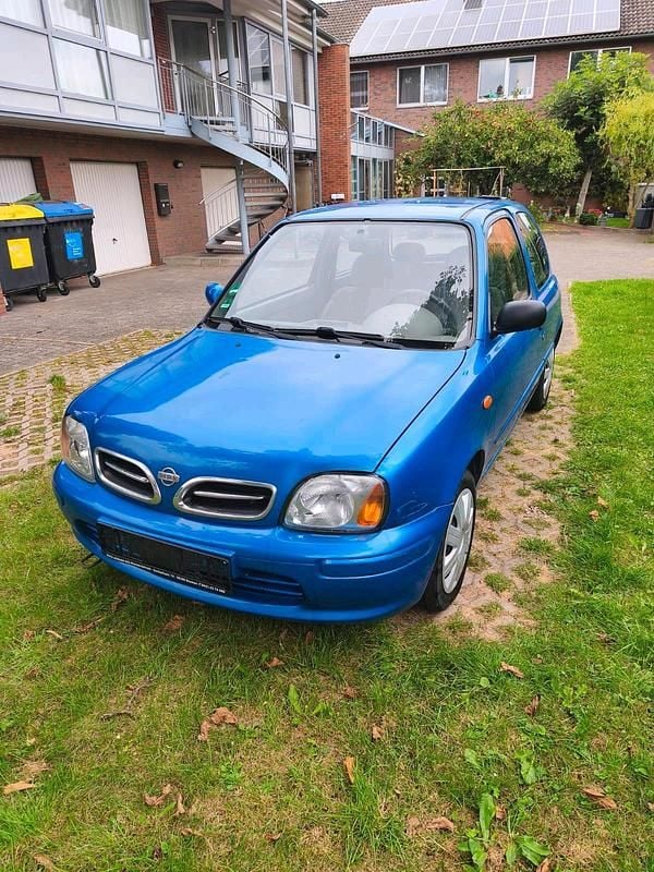 Blau Gebraucht 2000 Nissan Micra Kleinwagen | 1.050 € (Fairer Preis) - Bild 1/4