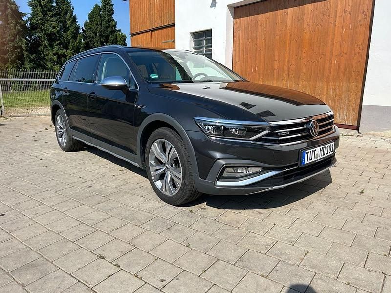 Gebraucht VW Passat Alltrack 200 PS (147 kW) 2022 Schwarz Kombi