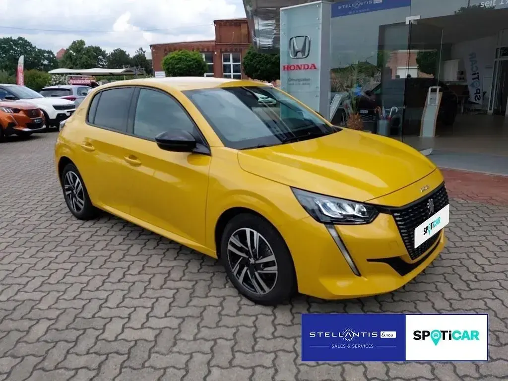 Gebraucht Peugeot 208 Allure 101 PS (74 kW) 2023 Gelb Kleinwagen