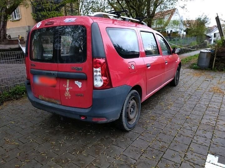 Second-hand Dacia Logan 70 CP (51 kW) 2009 Roșu Break