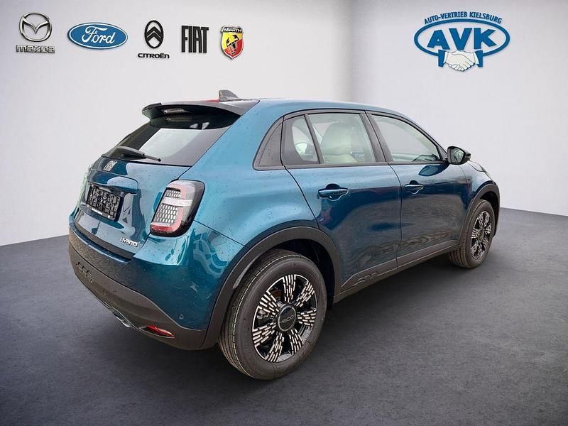Neu Fiat 600 Icon 145 PS (106 kW) 2026 Grün SUV