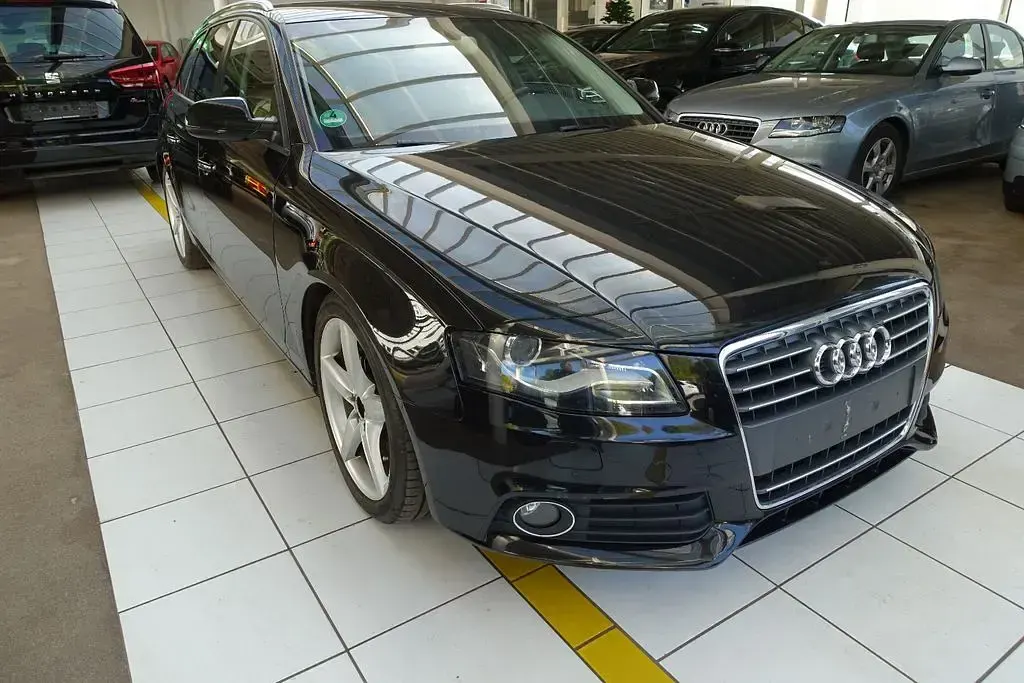 Używany Audi A4 Ambition 143 KM (105 kW) 2009 Czarny Kombi