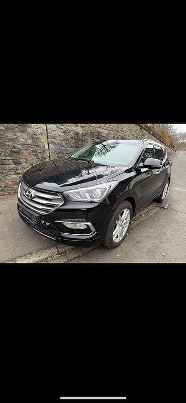 Gebraucht Hyundai Santa Fe Premium 200 PS (147 kW) 2017 Schwarz SUV