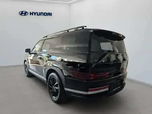 Gebraucht Hyundai Santa Fe 215 PS (158 kW) 2025 Abyss black SUV