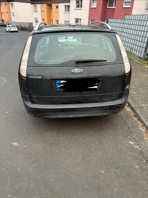 Gebraucht Ford Focus 101 PS (74 kW) 2009 Schwarz Kombi
