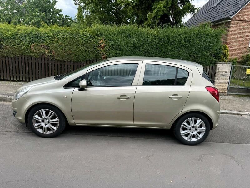 Andere außenfarben Gebraucht 2008 Opel Corsa Limousine | 3.400 € (Fairer Preis) - Bild 1/4