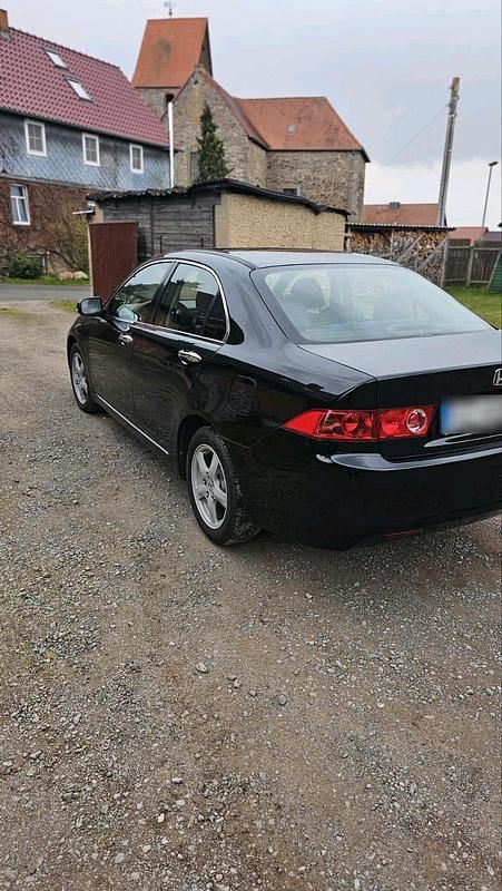 Gebraucht Honda Accord 155 PS (114 kW) 2004 Schwarz Limousine