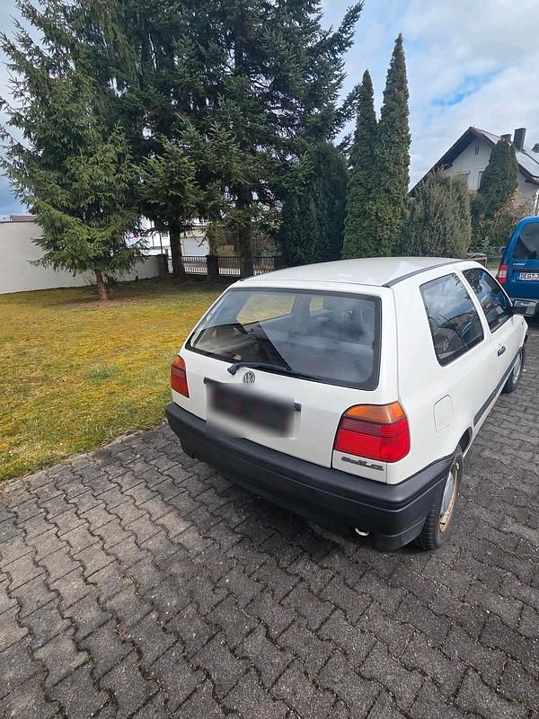 Gebraucht VW Golf III 75 PS (55 kW) 1993 Weiß Kleinwagen