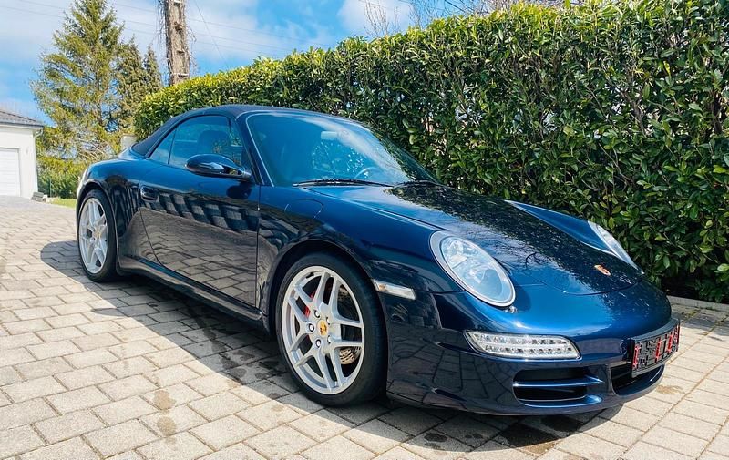 Blau Gebraucht 2005 Porsche 911 Carrera S Cabriolet Cabrio | 53.900 € (Fairer Preis) - Bild 1/4