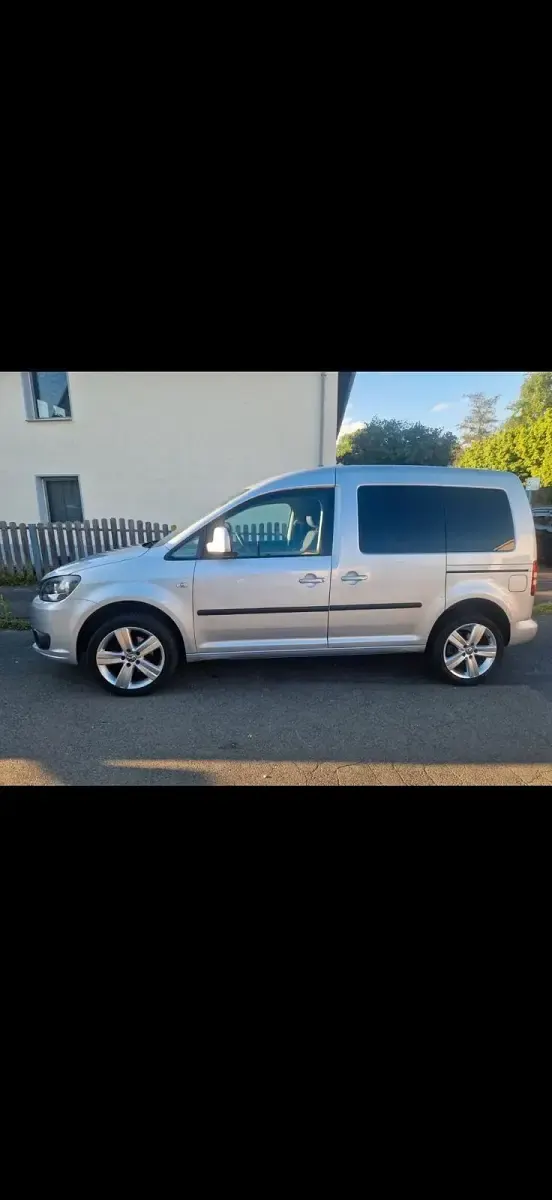 Gebraucht VW Caddy 102 PS (75 kW) 2010 Silber Van / Kleinbus