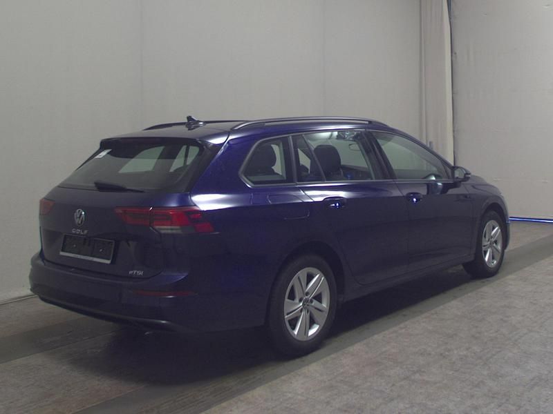 Gebraucht VW Golf VIII Life 110 PS (80 kW) 2022 Blau Kombi