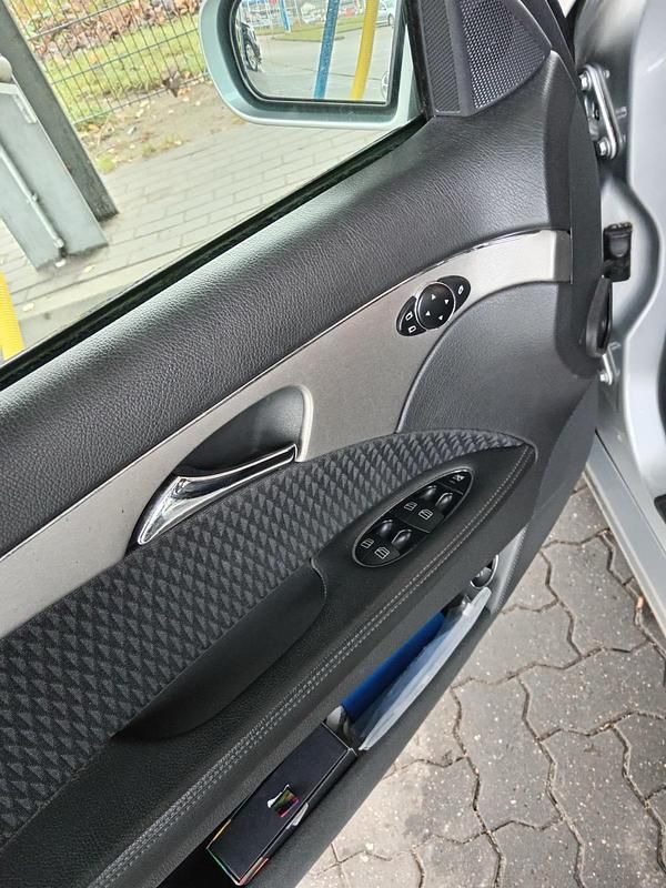 Gebraucht Mercedes E280 190 PS (139 kW) 2005 Grau Kombi
