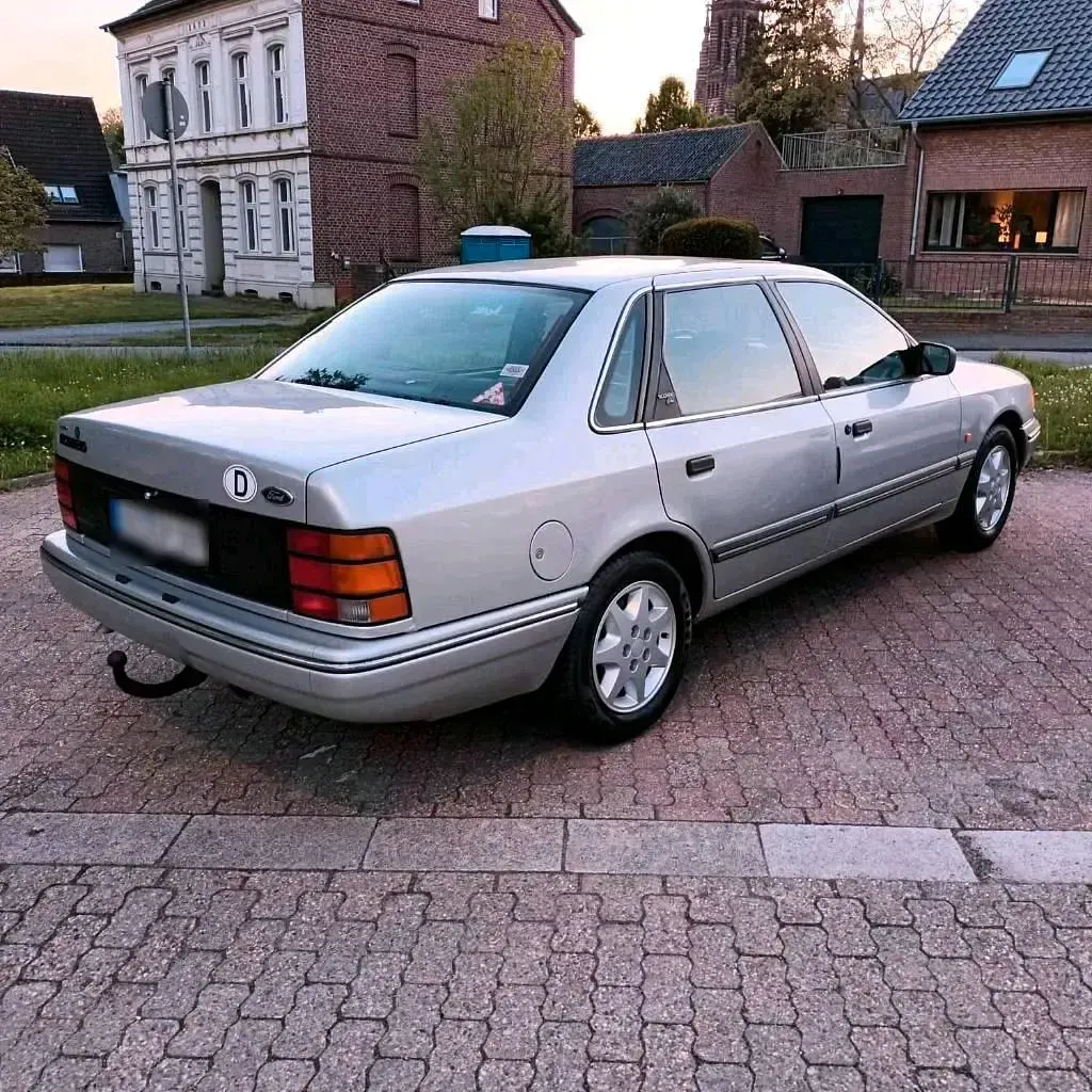 Gebraucht Ford Scorpio 120 PS (88 kW) 1990 Silber Limousine