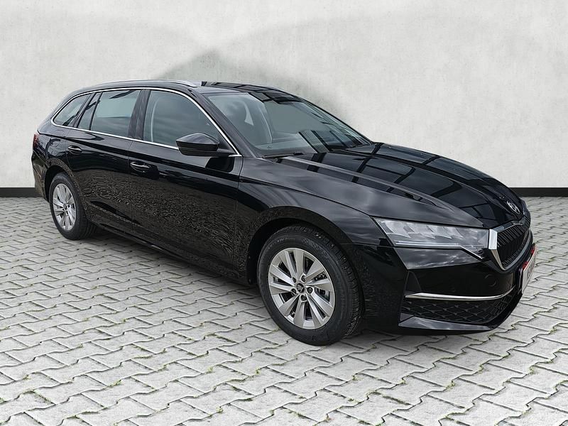 Blackmagic perleffekt Neu 2025 Skoda Octavia Selection Kombi | 30.784 € (Fairer Preis) - Bild 1/4