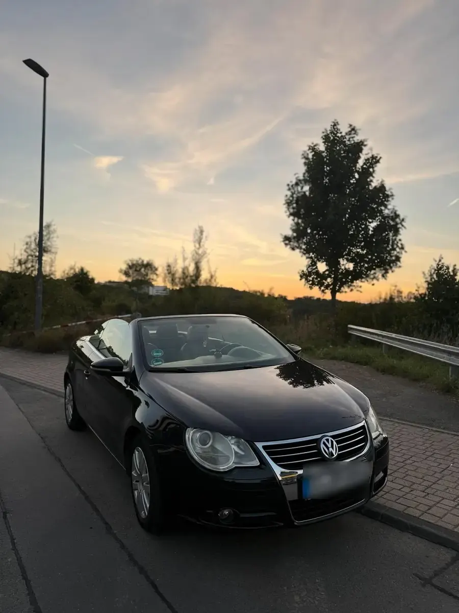 Używany VW Eos 160 KM (117 kW) 2009 Czarny Kabriolet