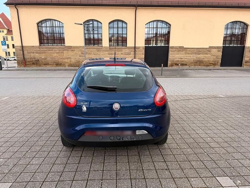 Gebraucht Fiat Bravo 90 PS (66 kW) 2010 Blau Kleinwagen