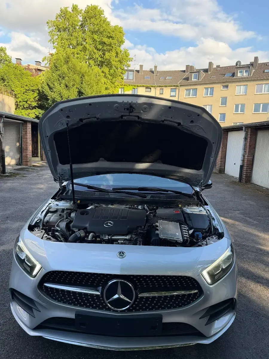 Gebraucht Mercedes A200 AMG 150 PS (110 kW) 2021 Silber Limousine