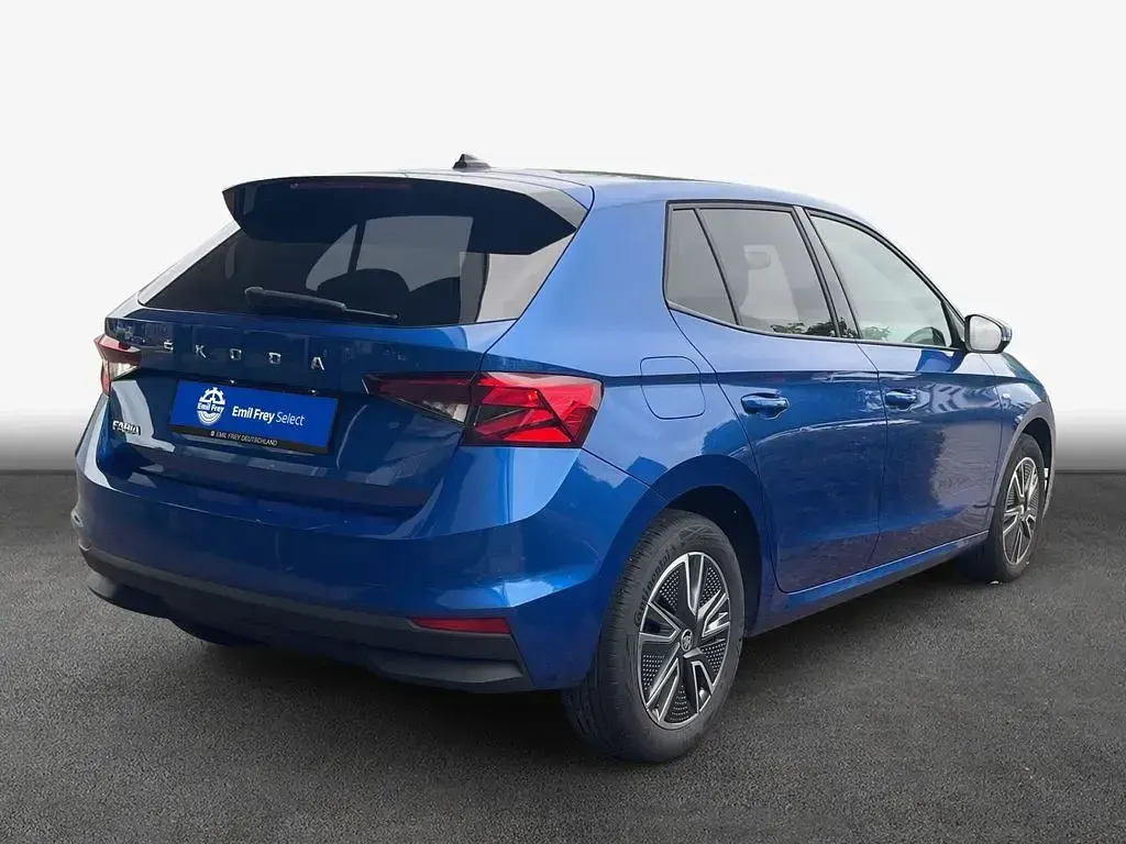 Gebraucht Skoda Fabia Ambition 95 PS (69 kW) 2022 Blau Kleinwagen