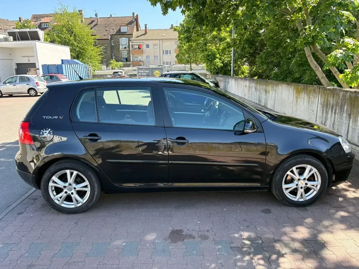 Gebraucht VW Golf V 80 PS (58 kW) 2007 Schwarz Kleinwagen