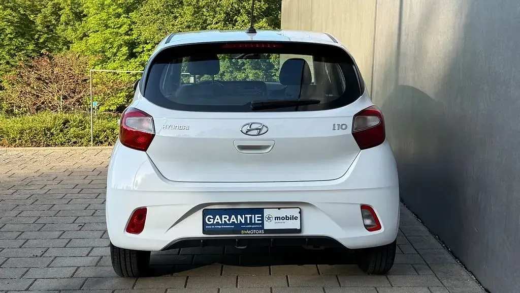 Gebraucht Hyundai i10 Select 67 PS (49 kW) 2022 Weiß Kleinwagen