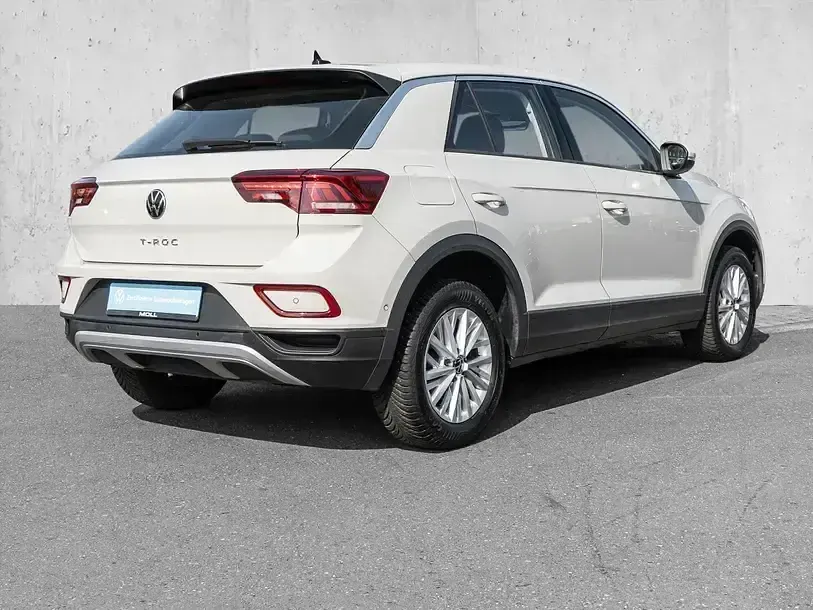 Używany VW T-Roc Basis 110 KM (80 kW) 2022 Szary SUV