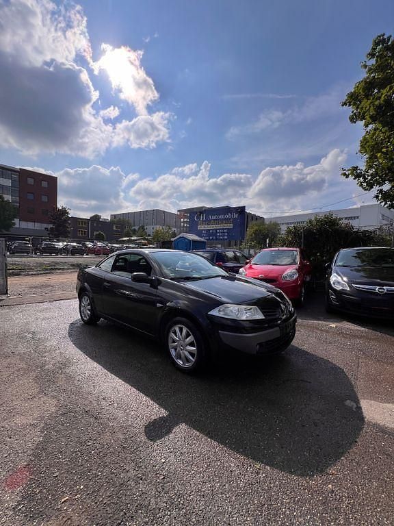 Gebraucht Renault Mégane Cabriolet Dynamique 111 PS (81 kW) 2007 Schwarz Cabrio