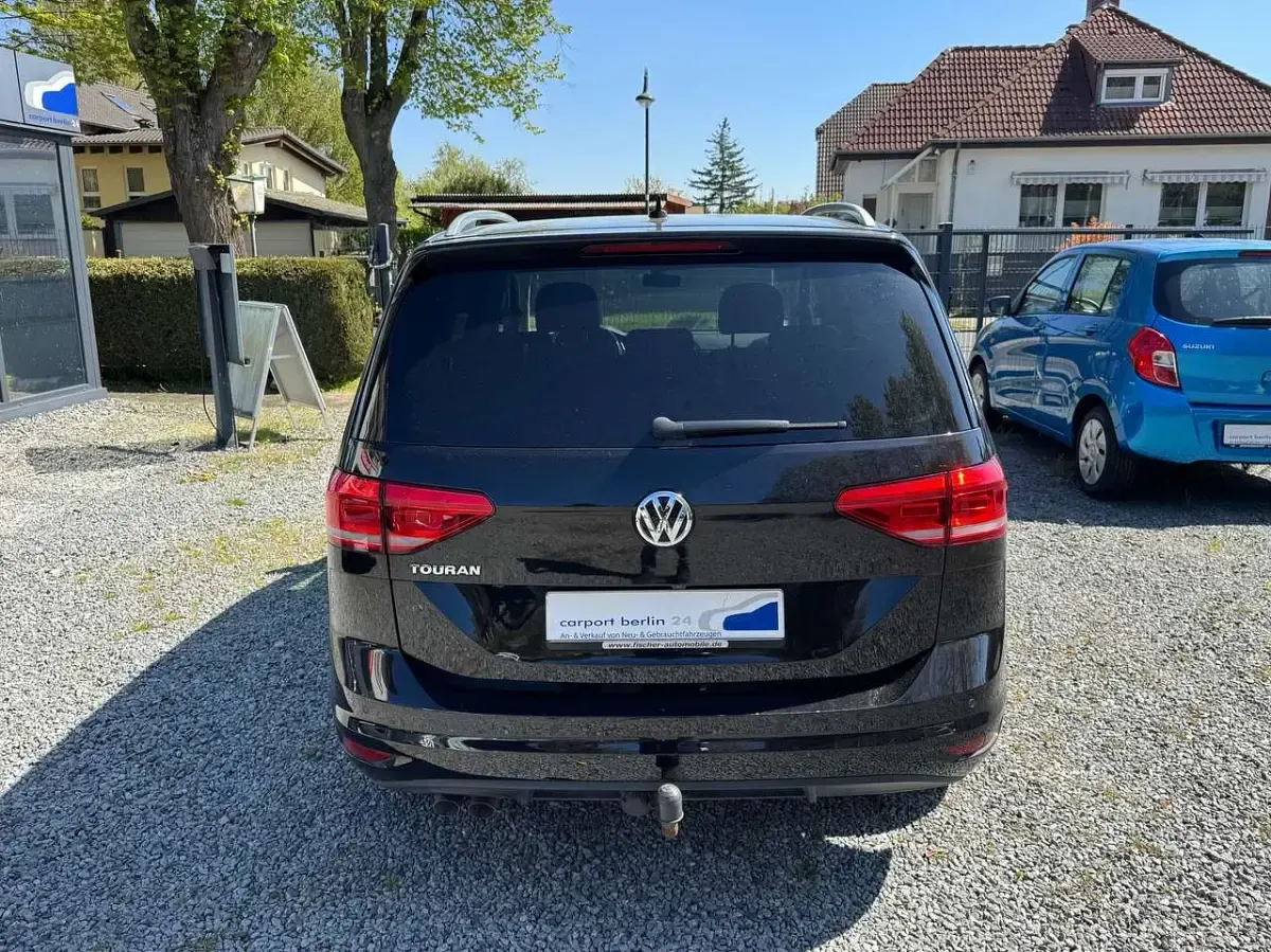 Gebraucht VW Touran Join 150 PS (110 kW) 2019 Deep black perleffekt Van / Kleinbus
