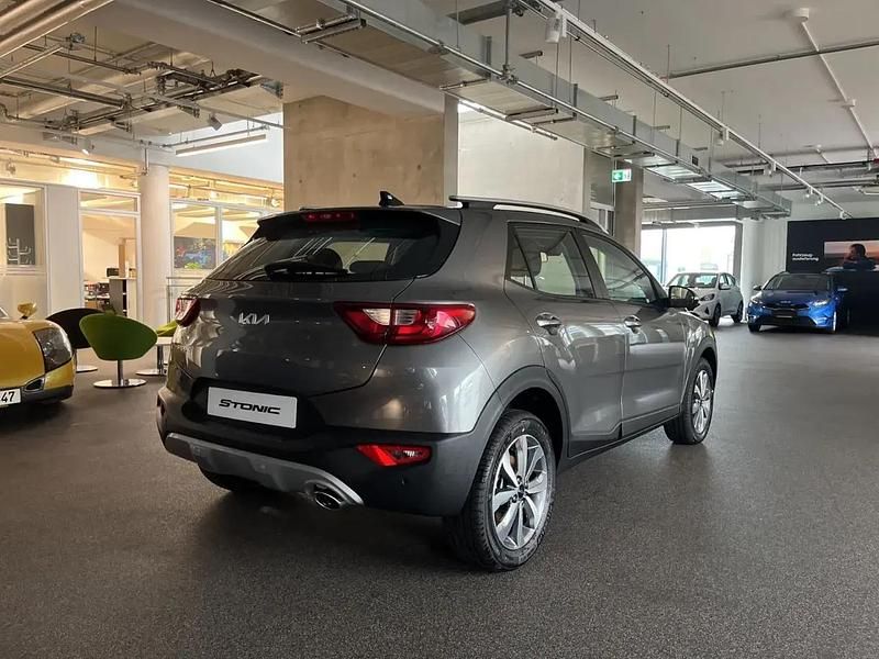Gebraucht Kia Stonic Vision 101 PS (74 kW) 2025 Grau SUV