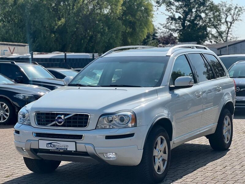 Weiß Gebraucht 2012 Volvo XC90 Momentum SUV | 9.999 € (Guter Preis) - Bild 1/4